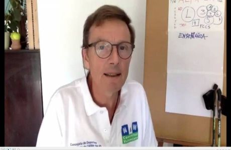 Ponencia sobre Nordic Walking con Bernd Goldschmidt Ponencia sobre Nordic Walking con Bernd Goldschmidt