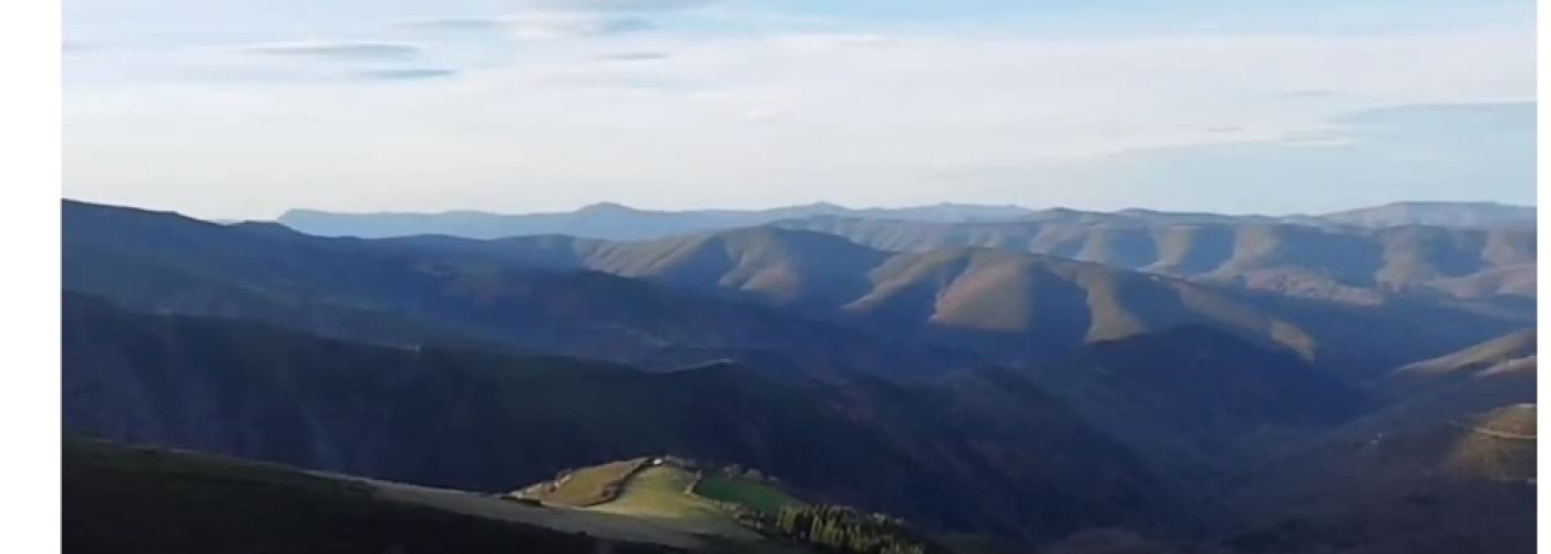 Subida al Pico Tres Bispos en Ancares Subida al Pico Tres Bispos en Ancares